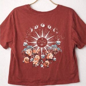 Rebellious One Celestial Sun Moon Floral  Graphic Crop Tee Rust Red Size Large
